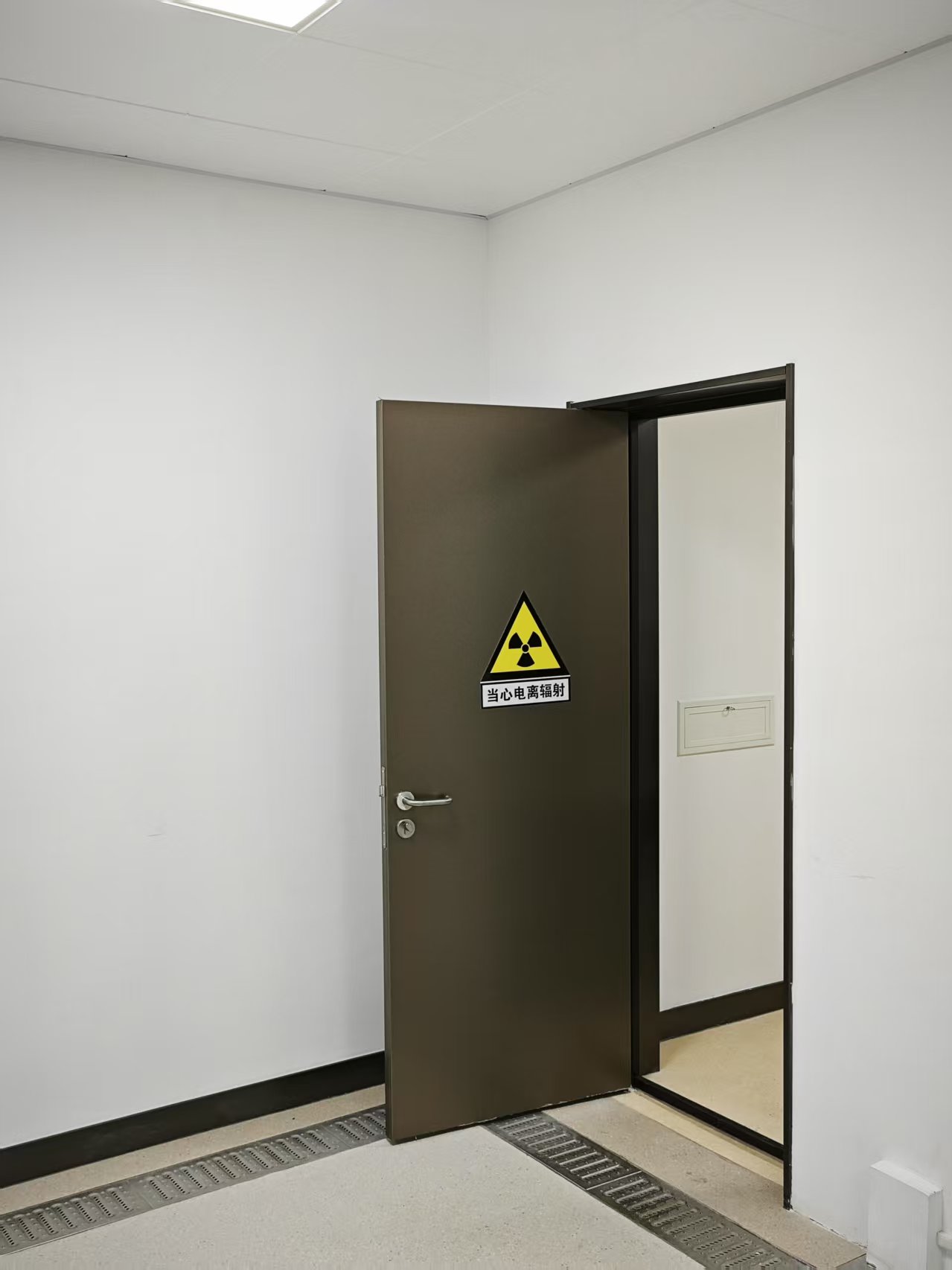 临城CT室手动单开防护铅门